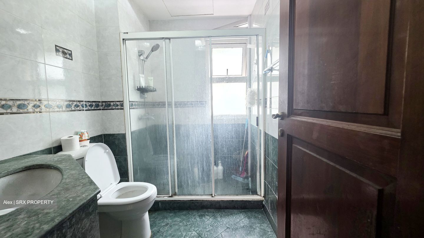 Jalan Senyum (D14), Semi-Detached #555278181